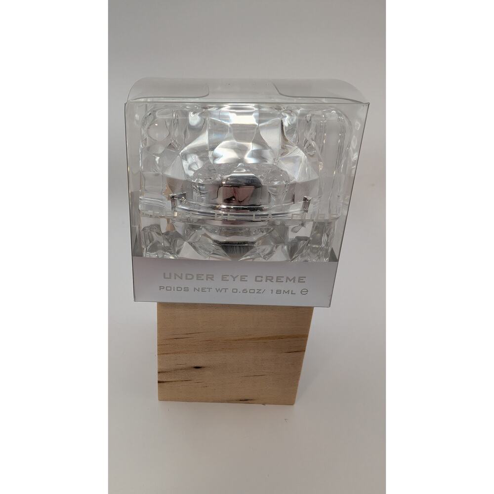 Creme de la Cube Under Eye Creme